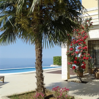 Lux villa with pool on Budva Riviera in Montenegro
